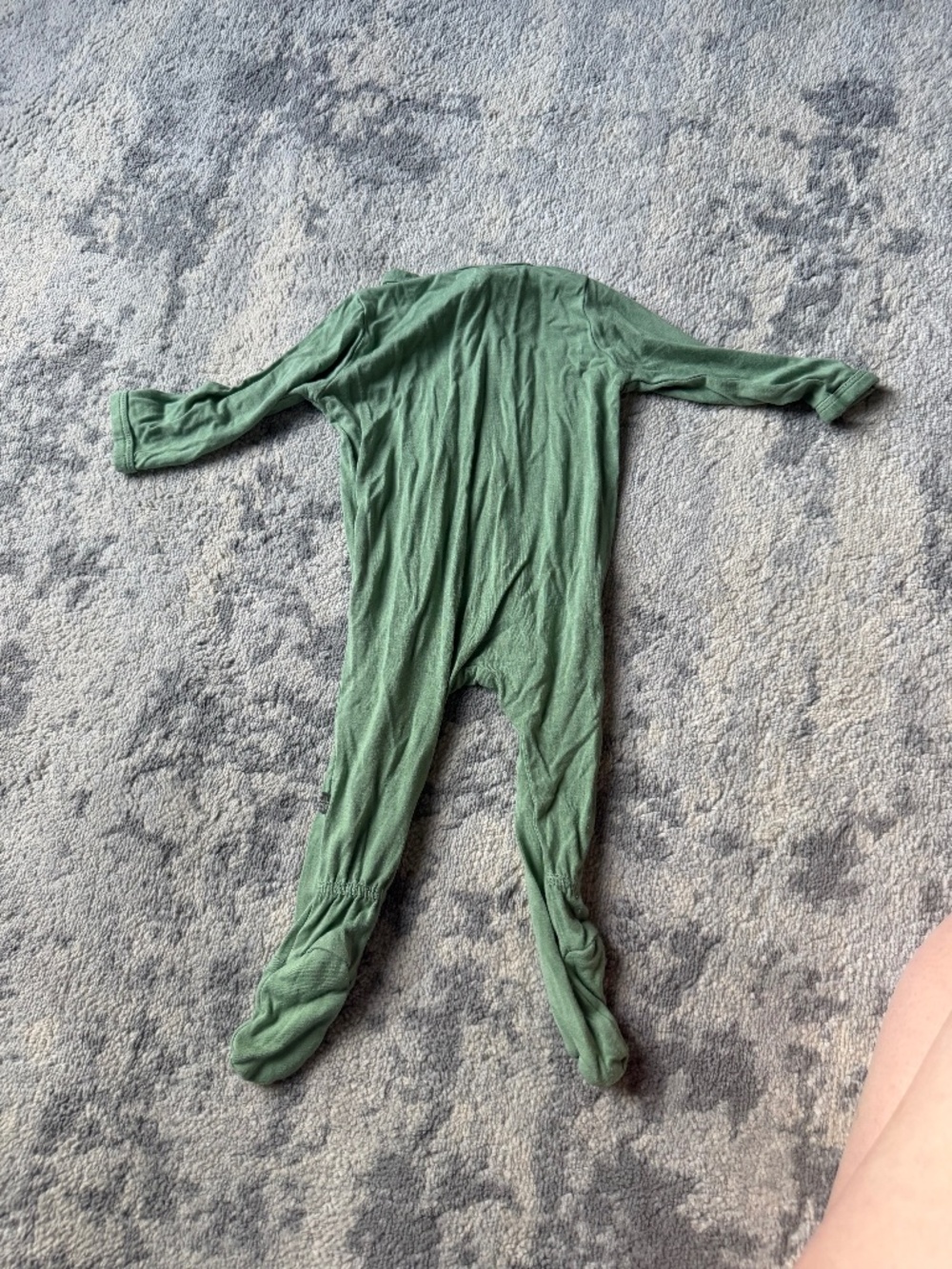 Kyte Baby green footie pajamas 3-6 months